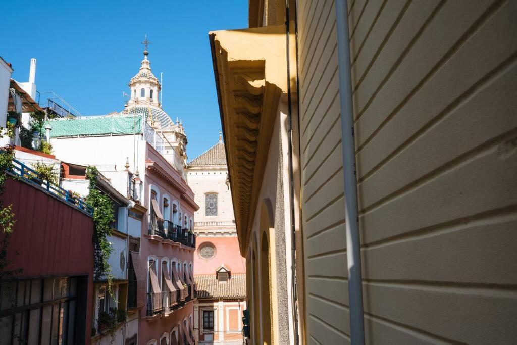 Andalusian Flavour In Heart Of * 4'giralda *