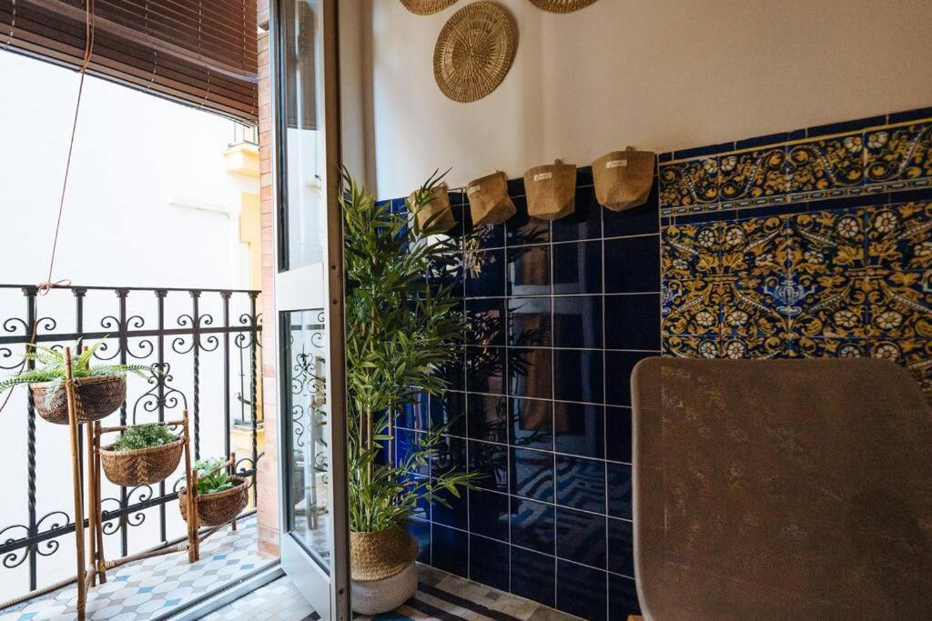Andalusian Flavour In Heart Of * 4'giralda Appartement *